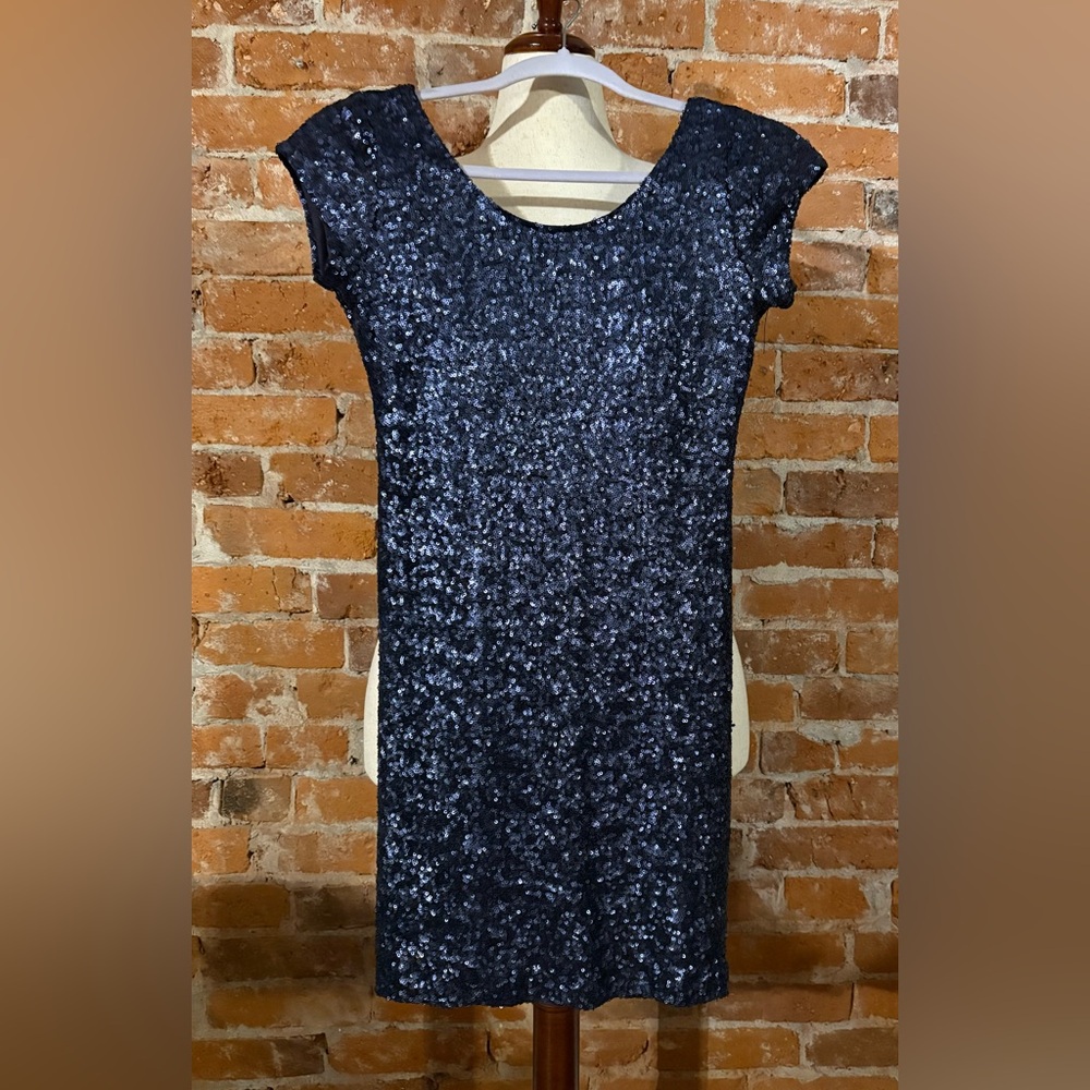 Elegant Navy Sequin Cap Sleeve Dress